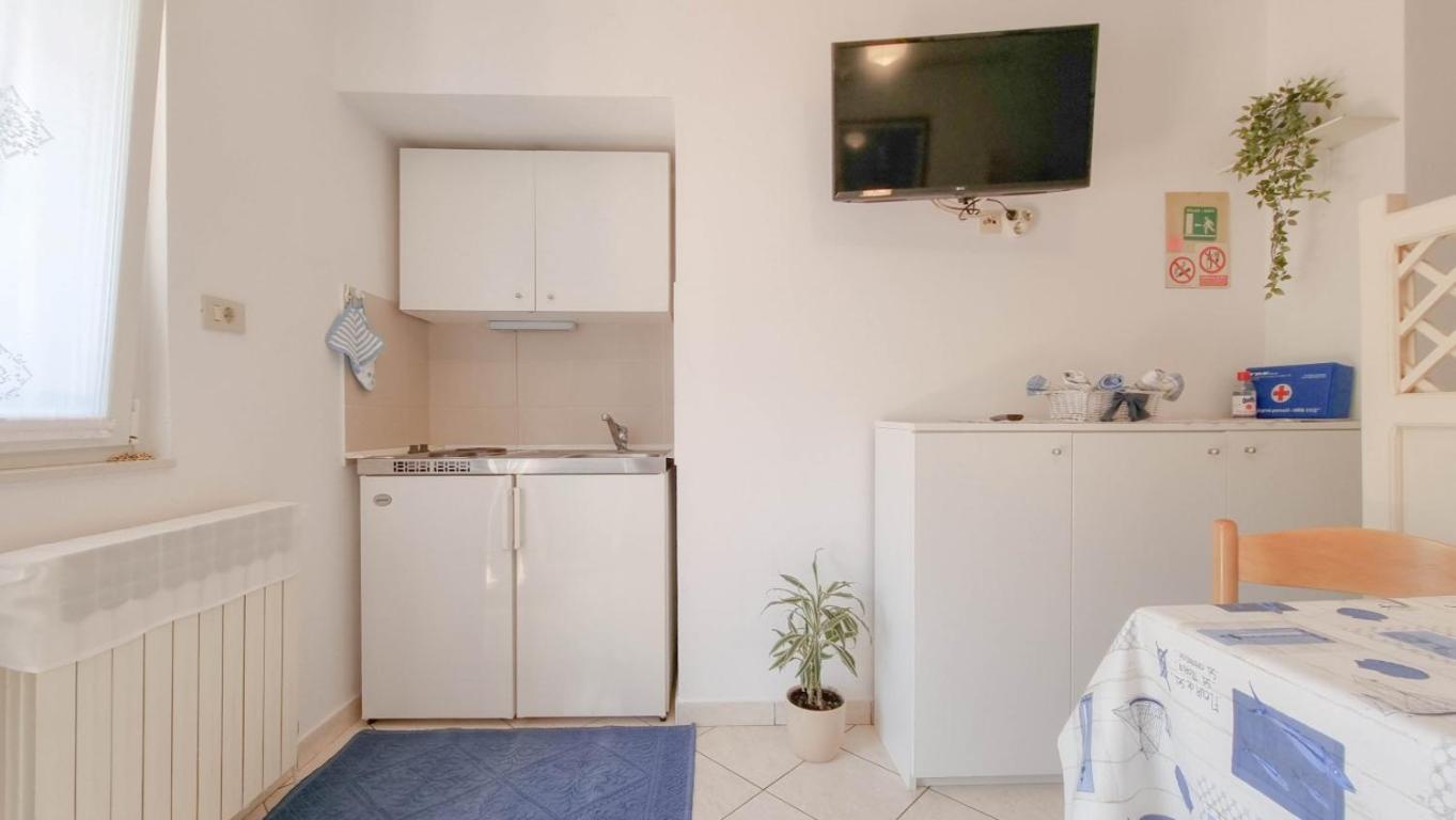 Alma One Apartment Novigrad  Ngoại thất bức ảnh